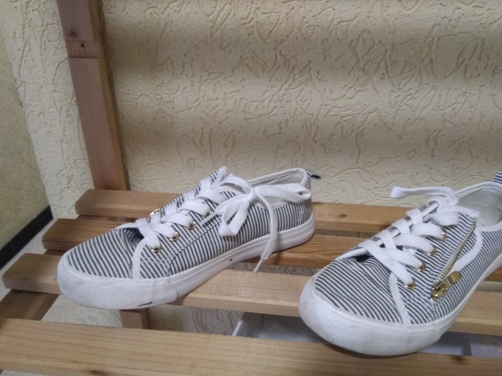 CHAUSSURES Chaussures