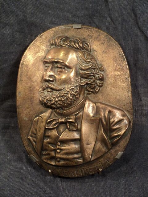 Portrait de Léon Gambetta Bas relief Bronze 120 Loches (37)