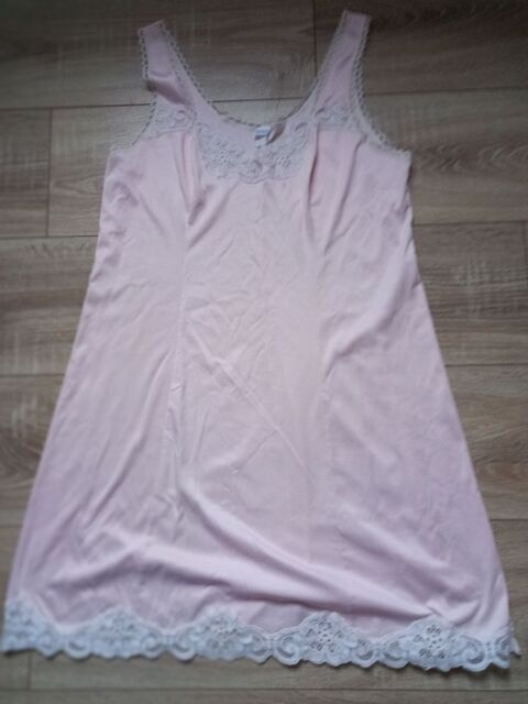 Dessous de robe rose marque Damart taille 44/46 14 Villiers (86)