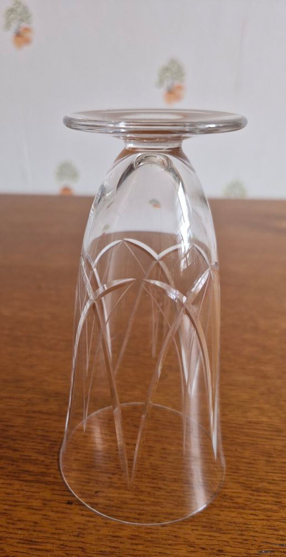 SERVICE VERRES ET CARAFE FINEMENT GRAVES EN CRISTAL VINTAGE Cuisine