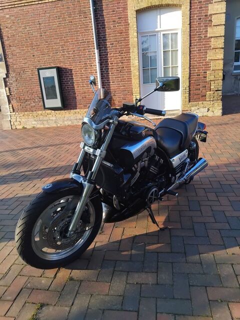 Moto YAMAHA 2002 occasion Basseneville 14670