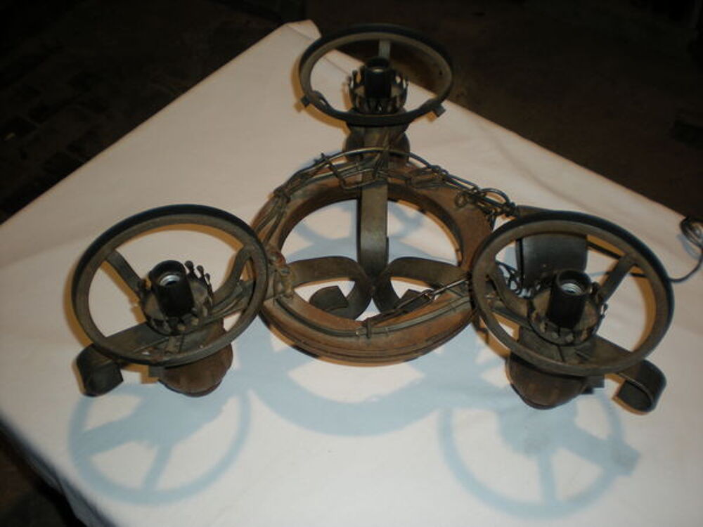 lustre bois/fer ancien Meubles
