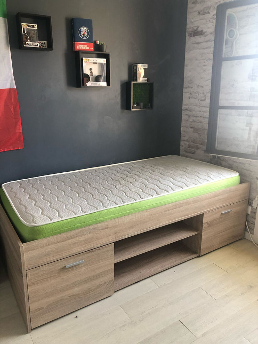 Lit + sommier + matelas Meubles