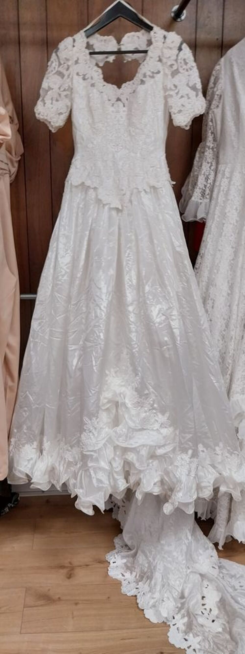 Robe de mari&eacute;e vintage princesse Lohrencel Cassel Vêtements