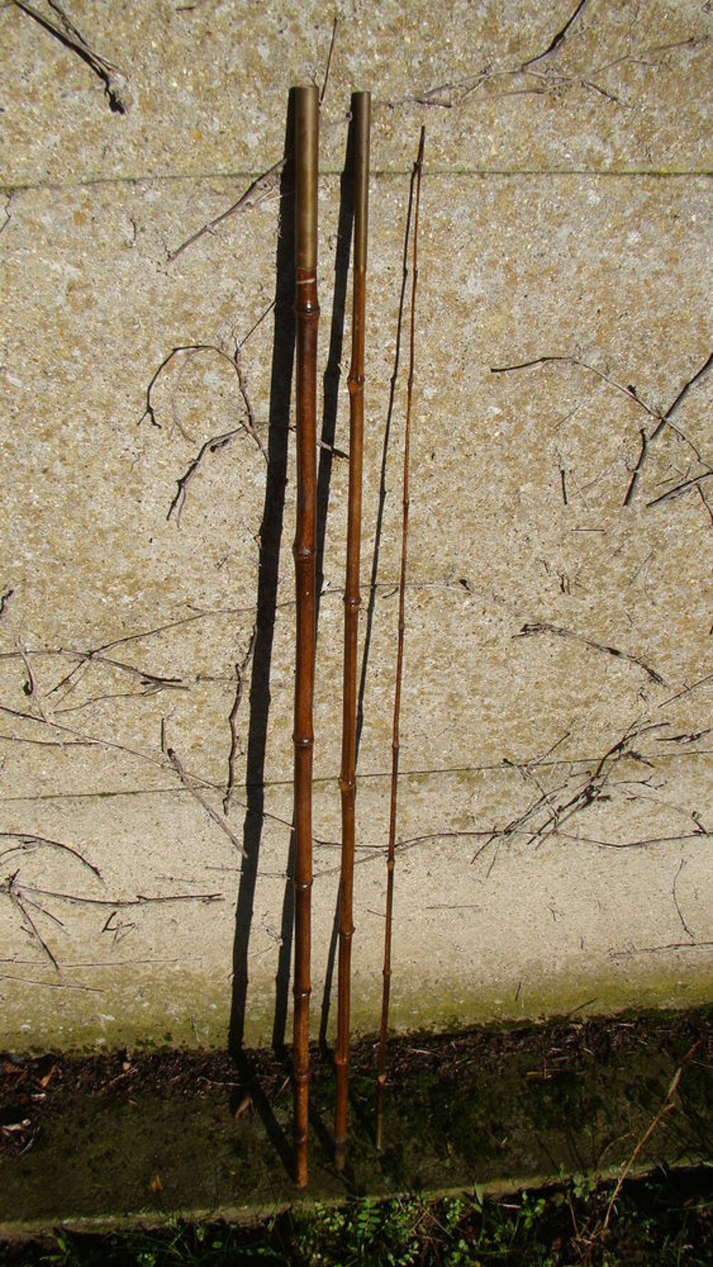 Ancienne canne &agrave; p&ecirc;che en bambou (2,90 m) ann&eacute;es 1950 
Sports