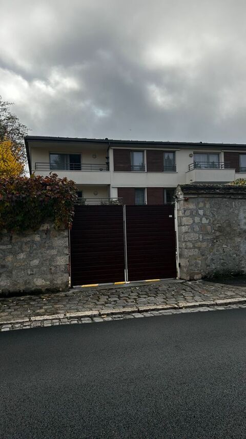  Parking / Garage � louer 12 m�