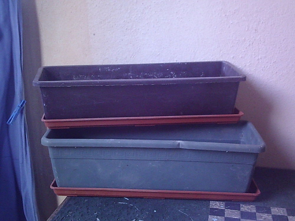 Jardini&egrave;res et Pots de Fleurs en plastique Jardin