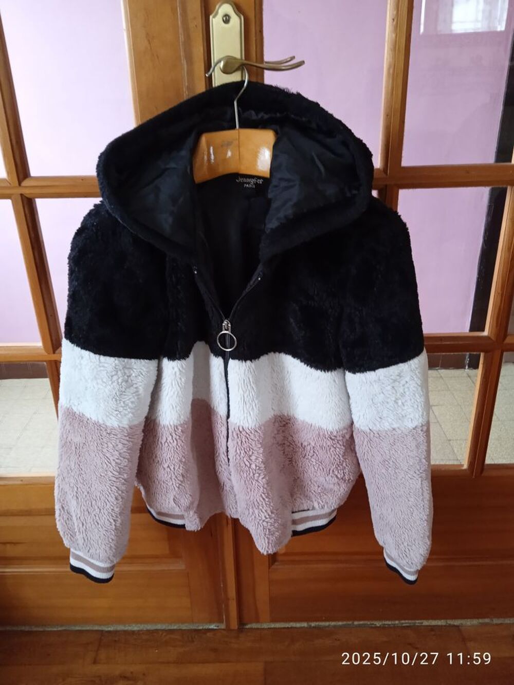 sweet capuche et veste doubl&eacute;e Vêtements
