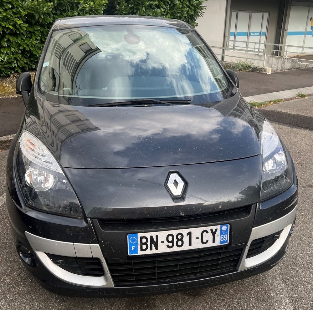 Sc&eacute;nic 1.9 DCI - 105 Air 2011 occasion 69008 Lyon
