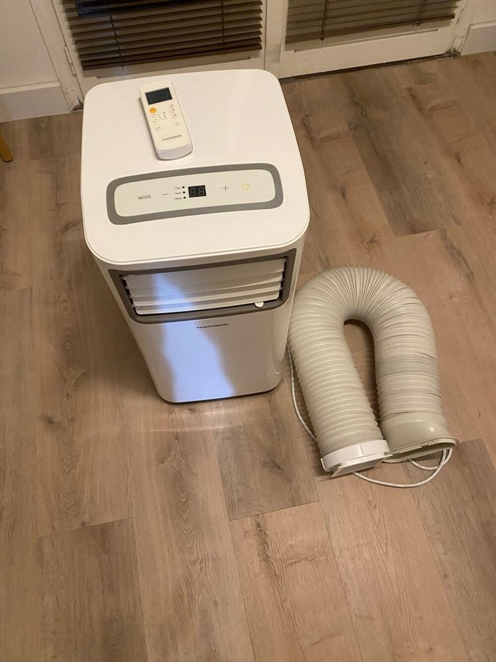 Climatiseur mobile THOMSON Electroménager