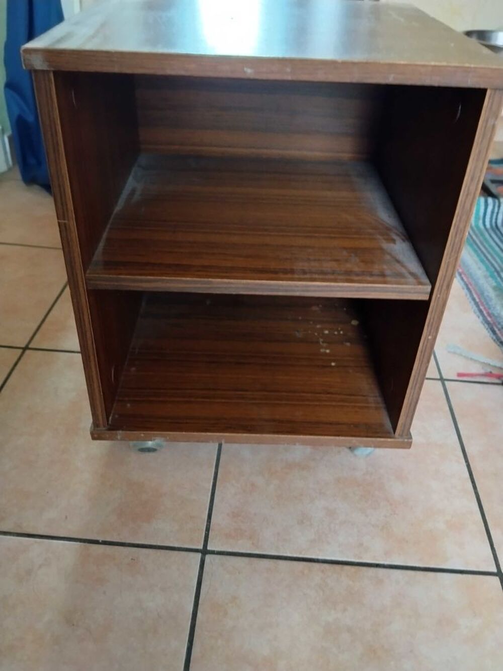 Armoire avec &eacute;tag&egrave;res Meubles