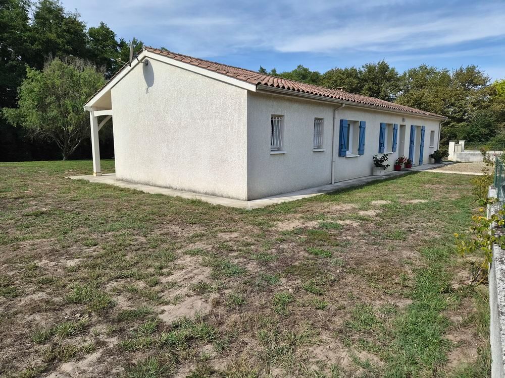 Vente Villa Maison 4 chambres sur 3227m2de terrain Casteljaloux