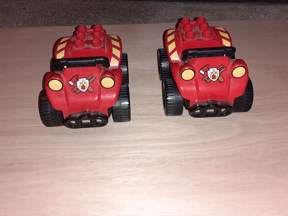 7 v&eacute;hicules l&eacute;go Jeux / jouets