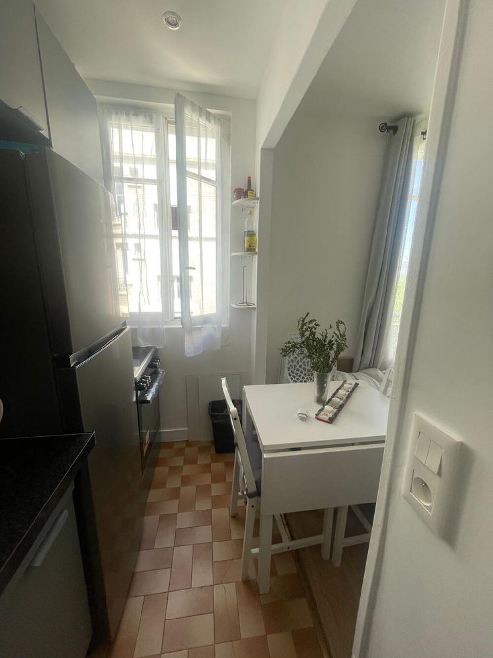   Appartement propre en face du Tram  Île-de-France, Courbevoie (92400)