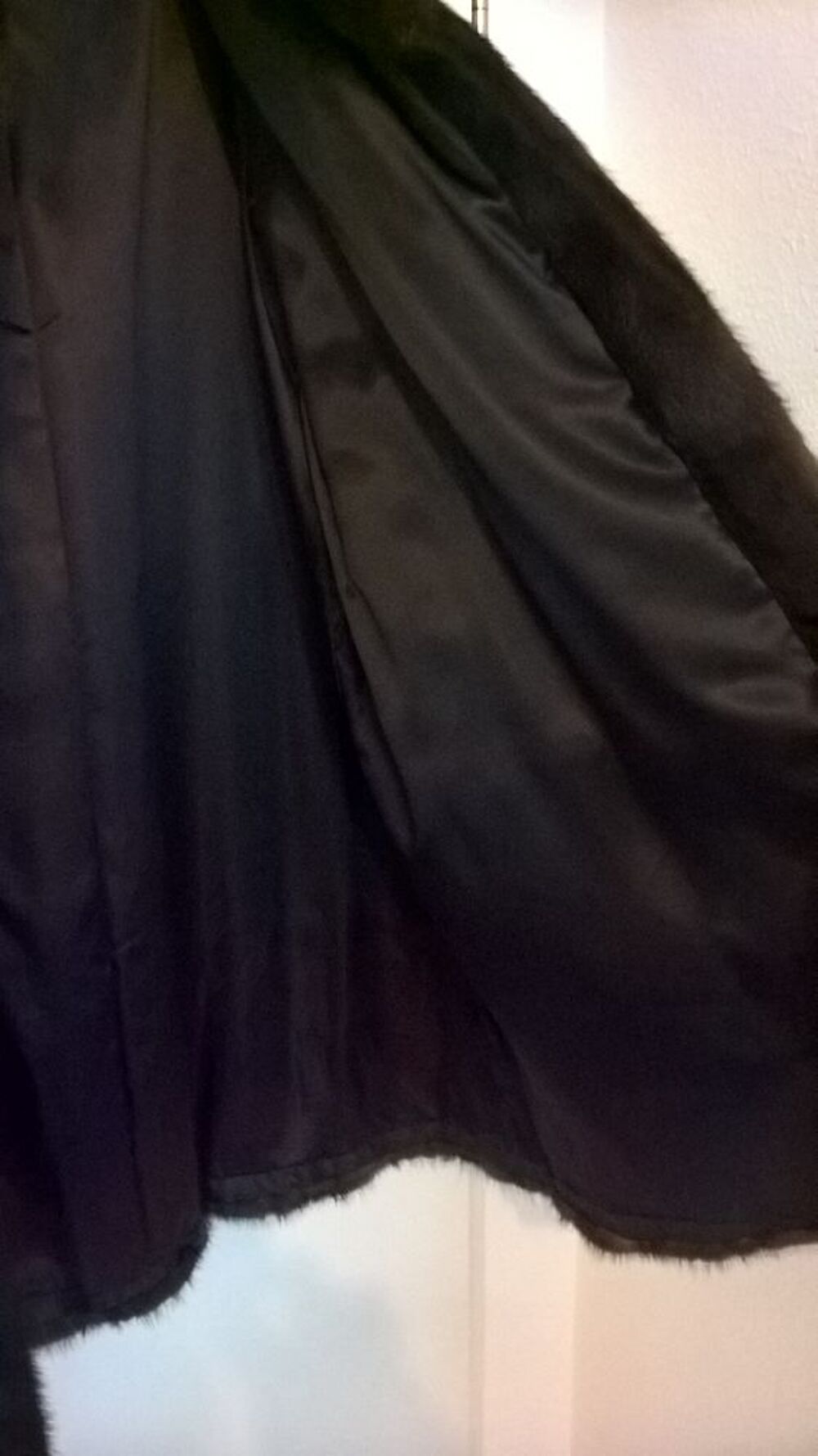 MANTEAU LONG DE VISON VERITABLE PLEINE PEAU
Vêtements