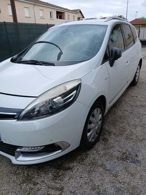 Renault grand scenic iii Grand Scénic dCi 130 Energy Bose 