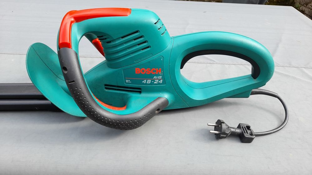 TAILLE HAIE BOSCH Jardin