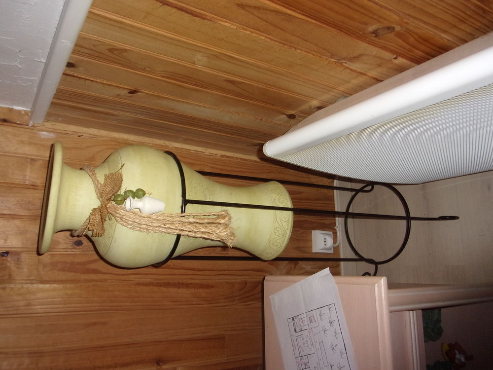 grande amphore de 50 cm et 21 de diam&egrave;tre vert anis Décoration
