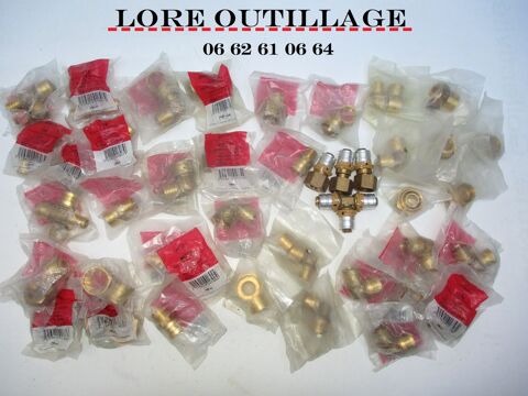 Lot de 43 raccord de plomberie PER 100 Cagnes-sur-Mer (06)
