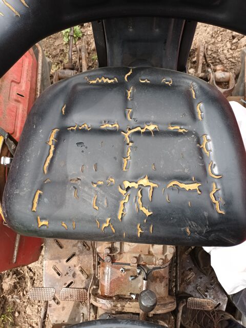 Sige tracteur 60 Saint-Martin-de-Fugres (43)