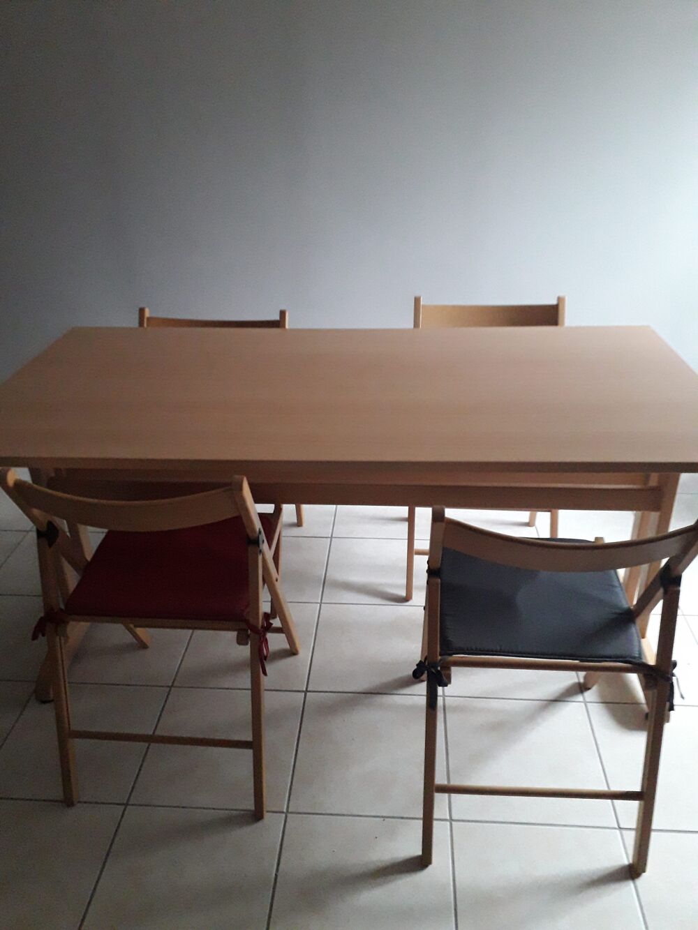 Table, salle &agrave; manger, chaises Meubles