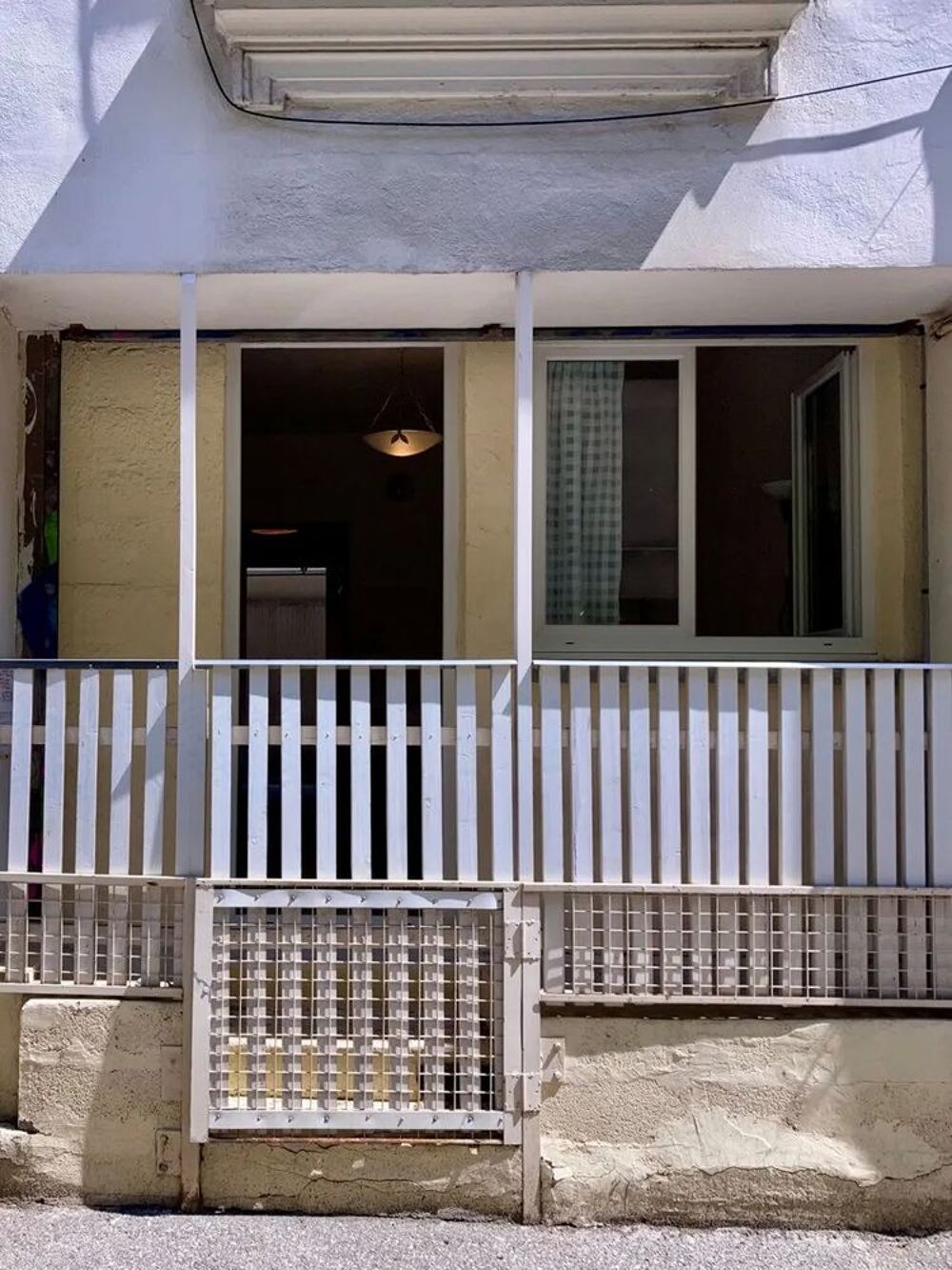 Location Appartement STUDIO / T1 rue des Arts GRENOBLE Centre Ville Tram A/B/C/E/ Grenoble