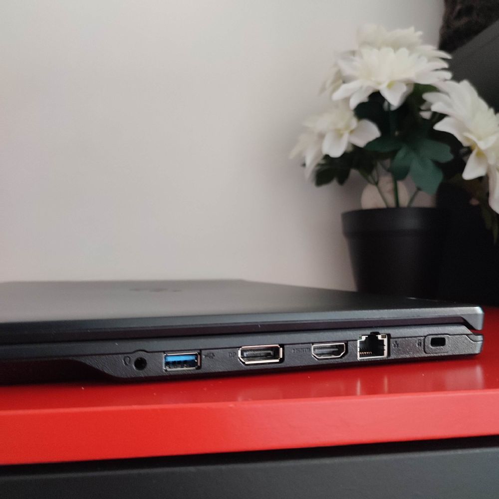 Pc portable Fujitsu LIFEBOOK E5511 i5 SSD 16Go Matériel informatique