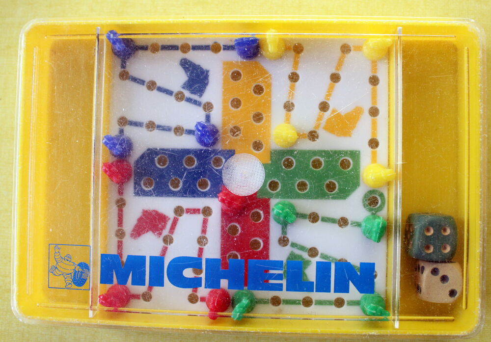 Jeu de soci&eacute;t&eacute; de voyage vintage 70 MICHELIN petits chevaux Jeux / jouets