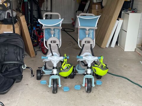 Lot de deux tricycles enfant avec casques 100 Sérignan-du-Comtat (84)
