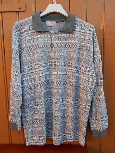 Pull homme   Cocotier   T. S 6 Dammarie-les-Lys (77)