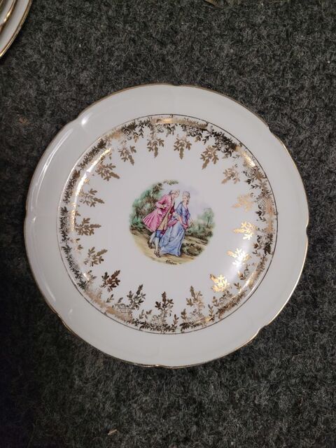 Assiettes de Limoges dorées Sancy-lès-Provins (77)