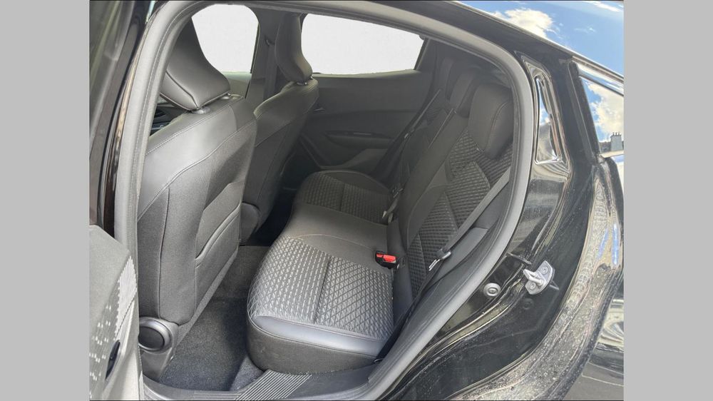 Clio VI Clio E-Tech full hybrid 160 ch Techno 2026 occasion 92120 Montrouge