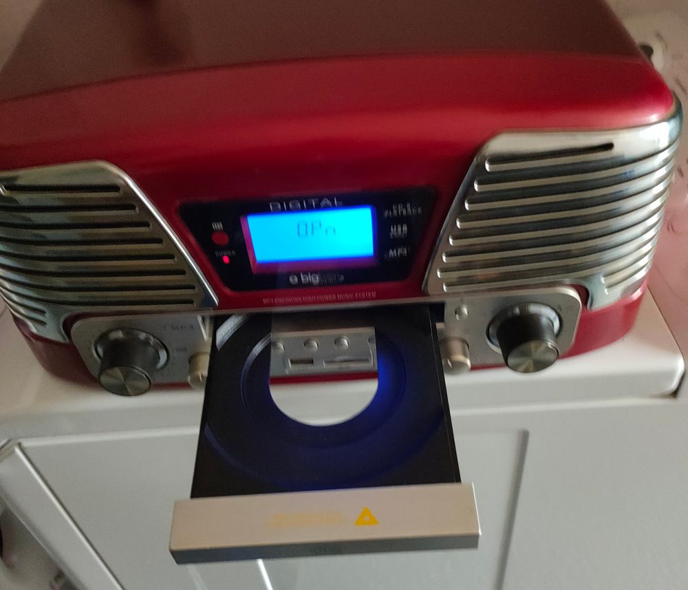 Platine vinyle, CD, MP3 et carte SD O BigBen Rouge Audio et hifi