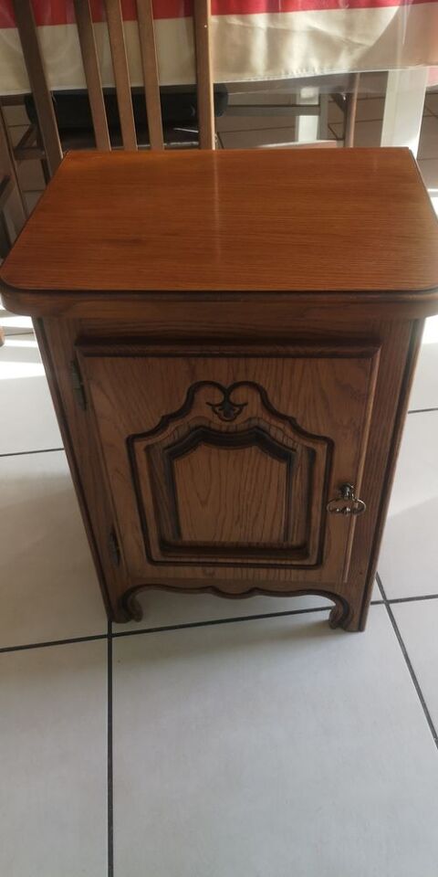 Table de chevet chne massif 50 Chelles (77)