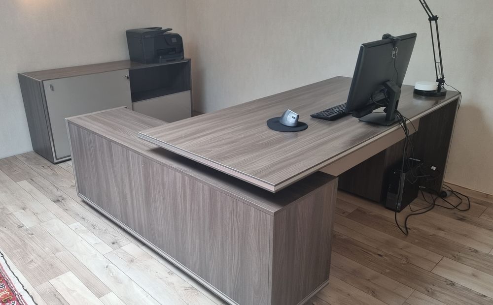 Bureau d'angle + enfilade + caisson 3 tiroirs &agrave; roulette Meubles