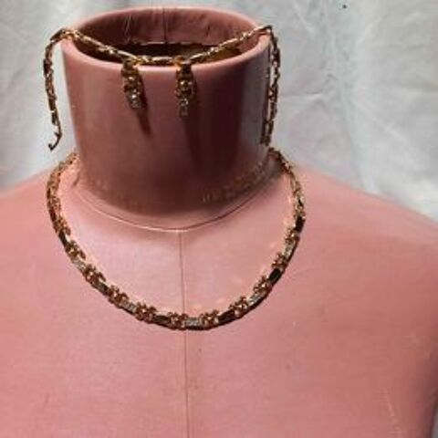 Parure de 3 bijoux avec boite cadeau 5 La Fert-sous-Jouarre (77)