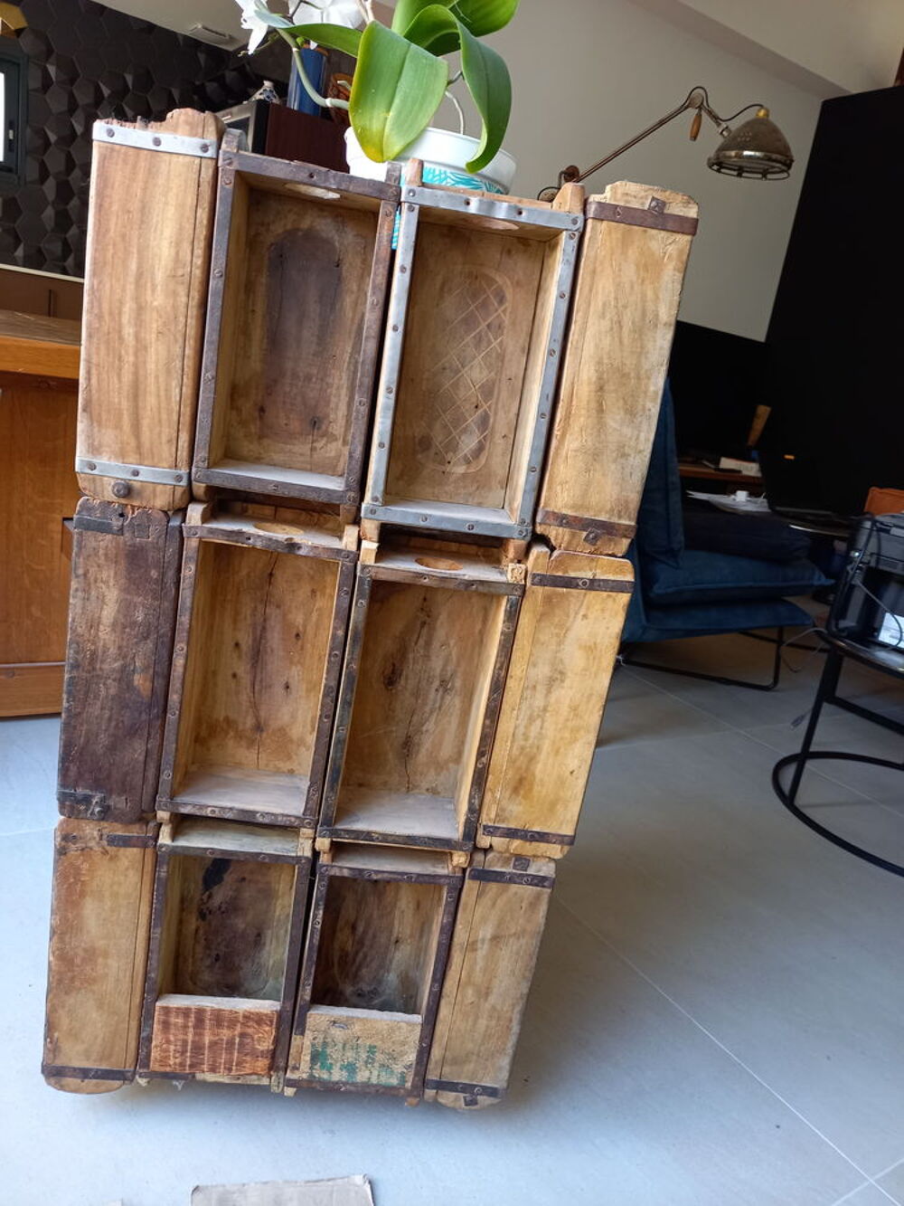 Range-bouteilles sur roulettes Meubles