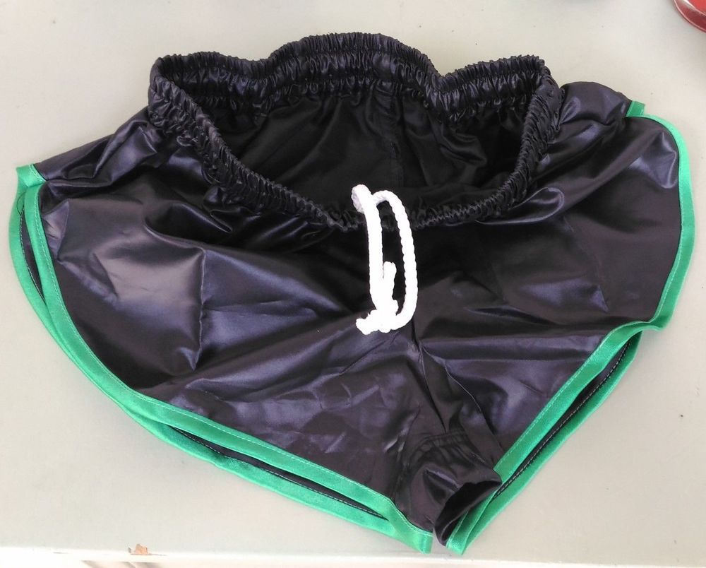 Short Vintage Nylon Polyamide noir/vert 3 sizes S40-M44-L48 Vêtements