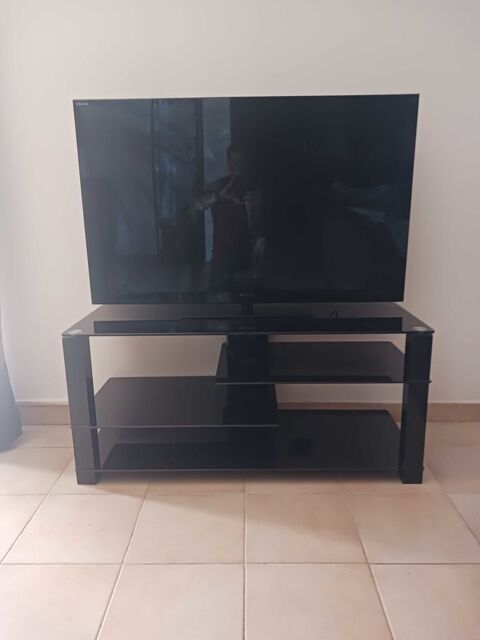 Meuble TV design en verre tremp� noir �  Etat impeccable 60 Montpellier (34)