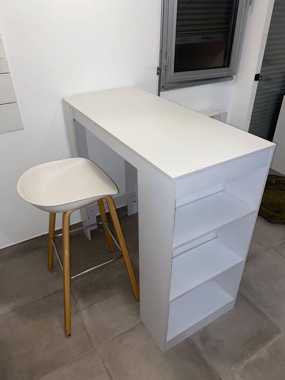 Table de bar + chaises Meubles
