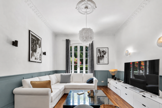  Appartement à louer 4 pièces 148 m²