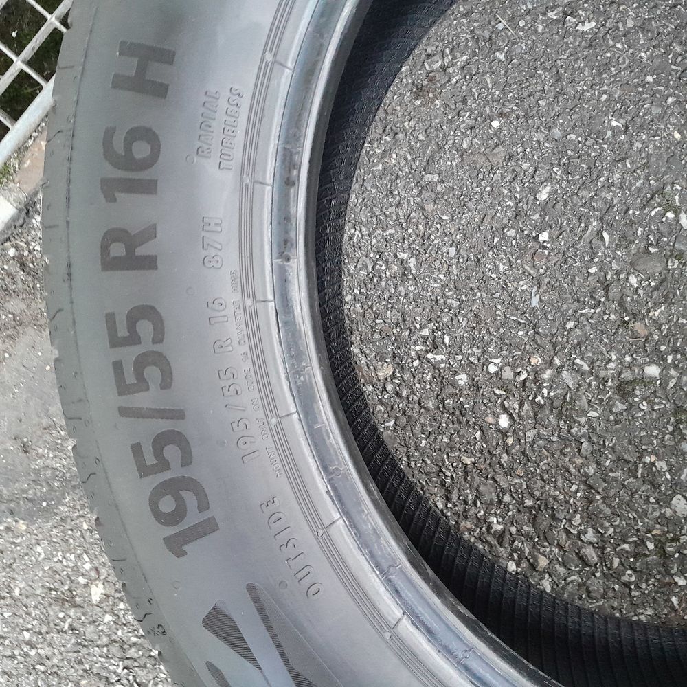 2 pneus CONTINENTAL pour CLIO	110€ la paire Bricolage