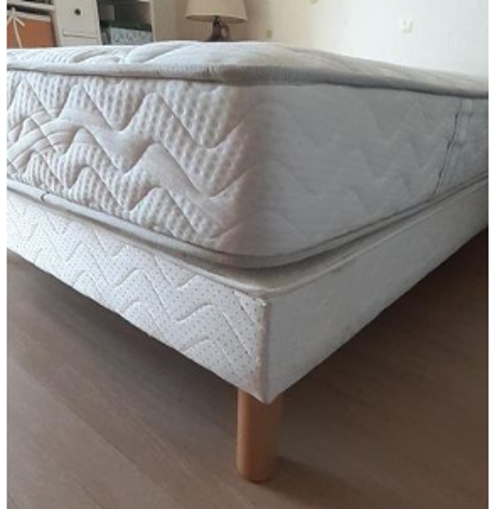 Lit et matelas en 140 Meubles
