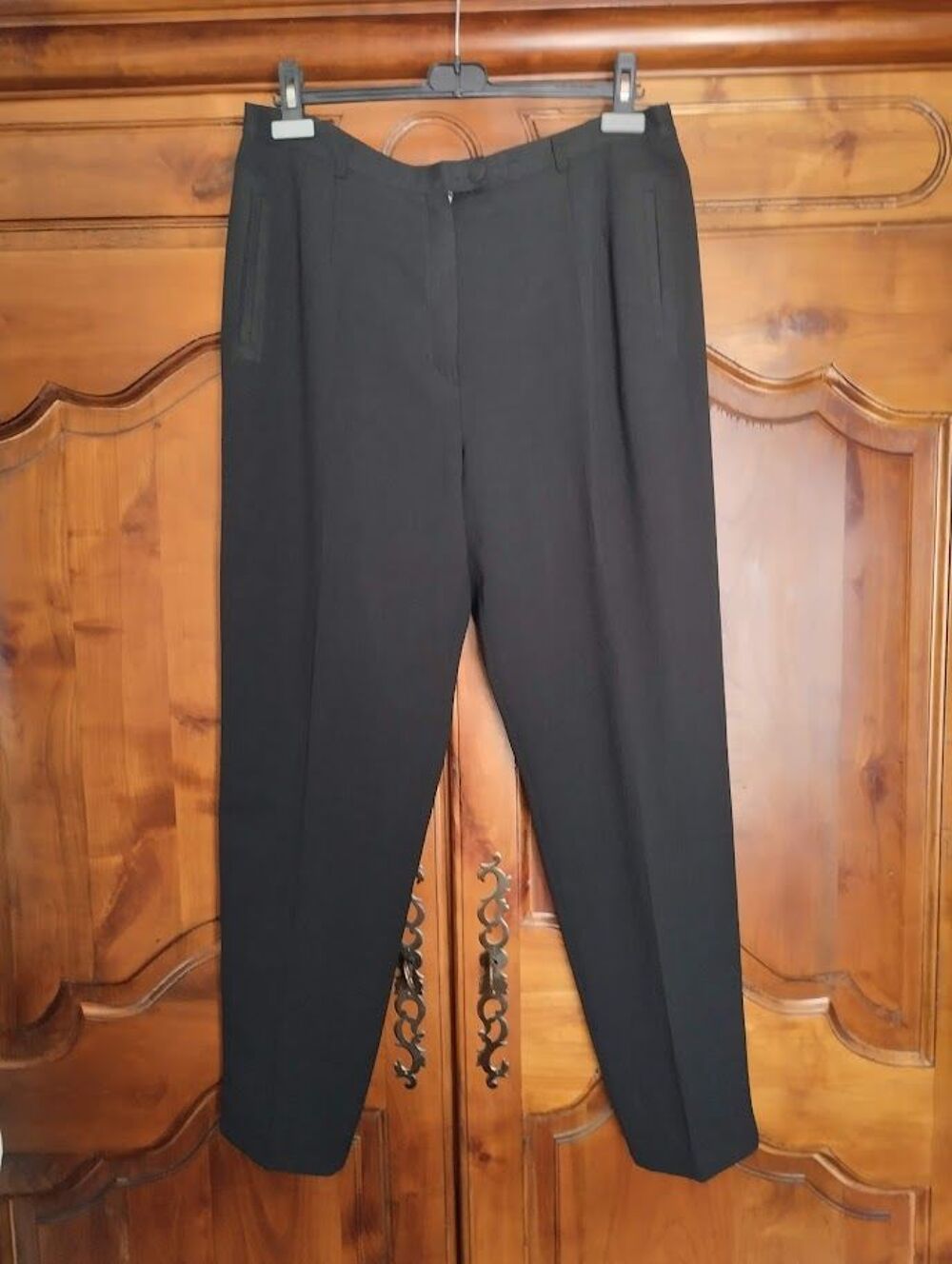 Ensemble &eacute;l&eacute;gant Un Jour Ailleurs ? id&eacute;al c&eacute;r&eacute;monie&nbsp;
Vêtements