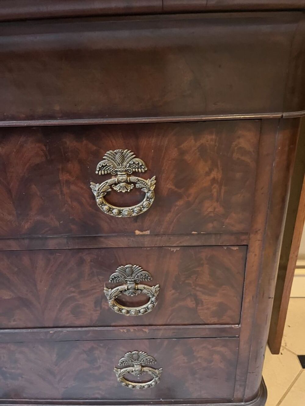 Commode ancienne &agrave; 3 tiroirs Meubles
