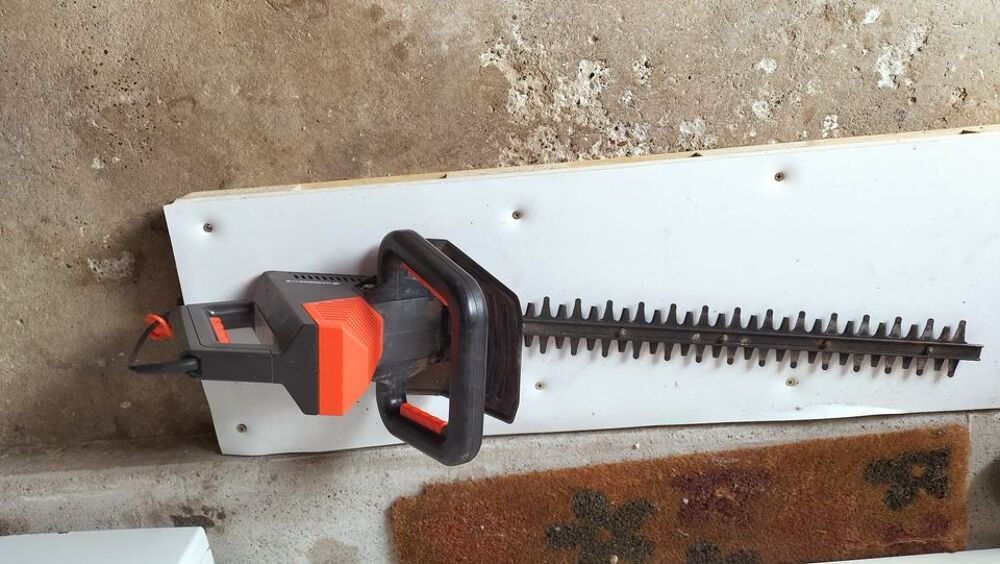 TAILLE HAIE ELECTRIQUE Bricolage