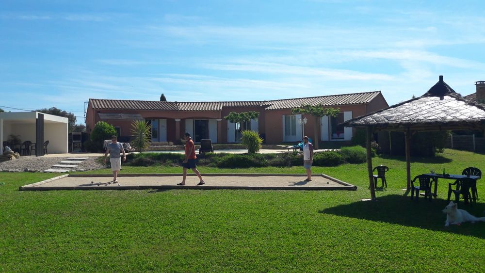   Viila stdg 8 pers-piscine-pétanque-terrasse-jard clôt-vue Languedoc-Roussillon, Rousson (30340)