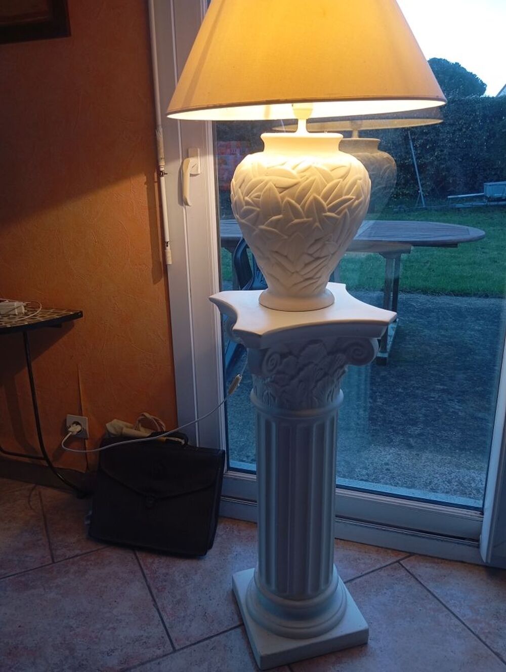 LAMPE + COLONNE Décoration