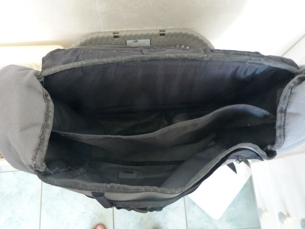 cartable &agrave; bretelles Maroquinerie