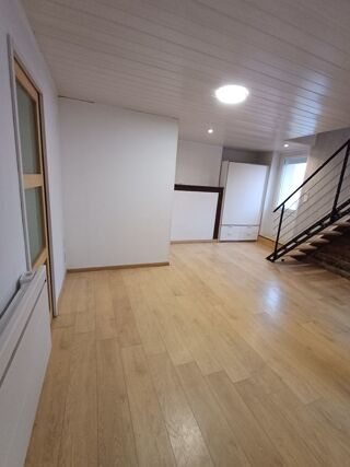  Appartement � louer 4 pi�ces 103 m�